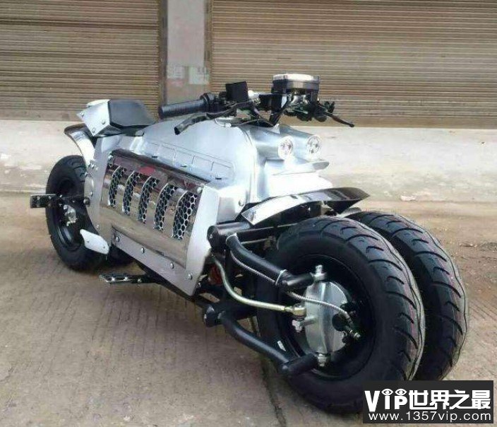 世界上最快的摩托车，简直就是蝙蝠侠战车与蝙蝠摩托的合体