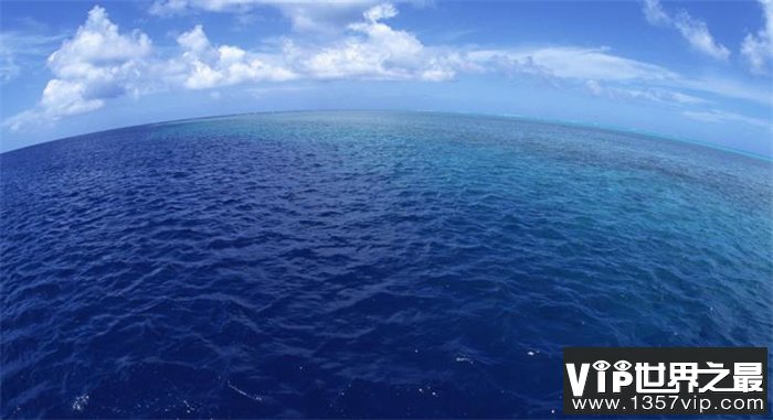 世界上面积最大的海洋 占据地球1/3（太平洋）