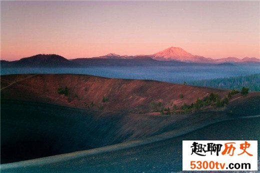 世界最大的火山爆发，人类提前进入冰川时期