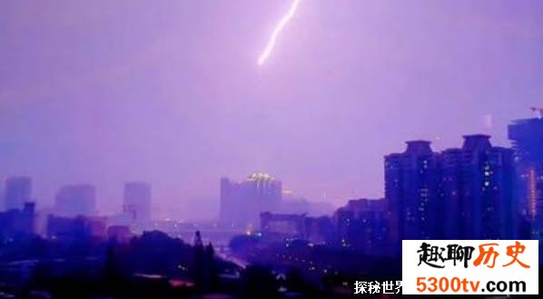 广州塔为何总被闪电击中 雷雨天气的注意事项