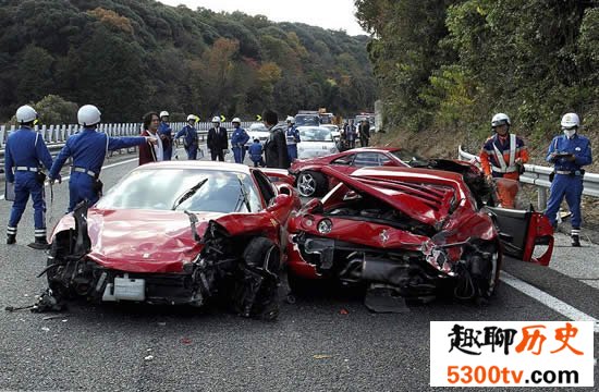 世界上最贵的车祸，损失高达数千万(14辆豪车相撞)