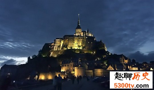 世界上最令人惊叹的十座寺庙，建造阿姆利则金庙花费了750公斤的黄金