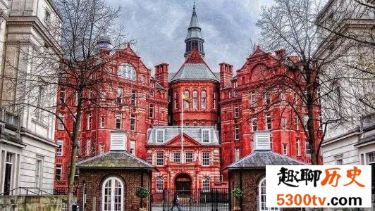 英国大学排名TOP10，最出名最好的学校就是这些！